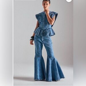 Grace Wide-Leg Flare Jeans in Faded Blue Denim